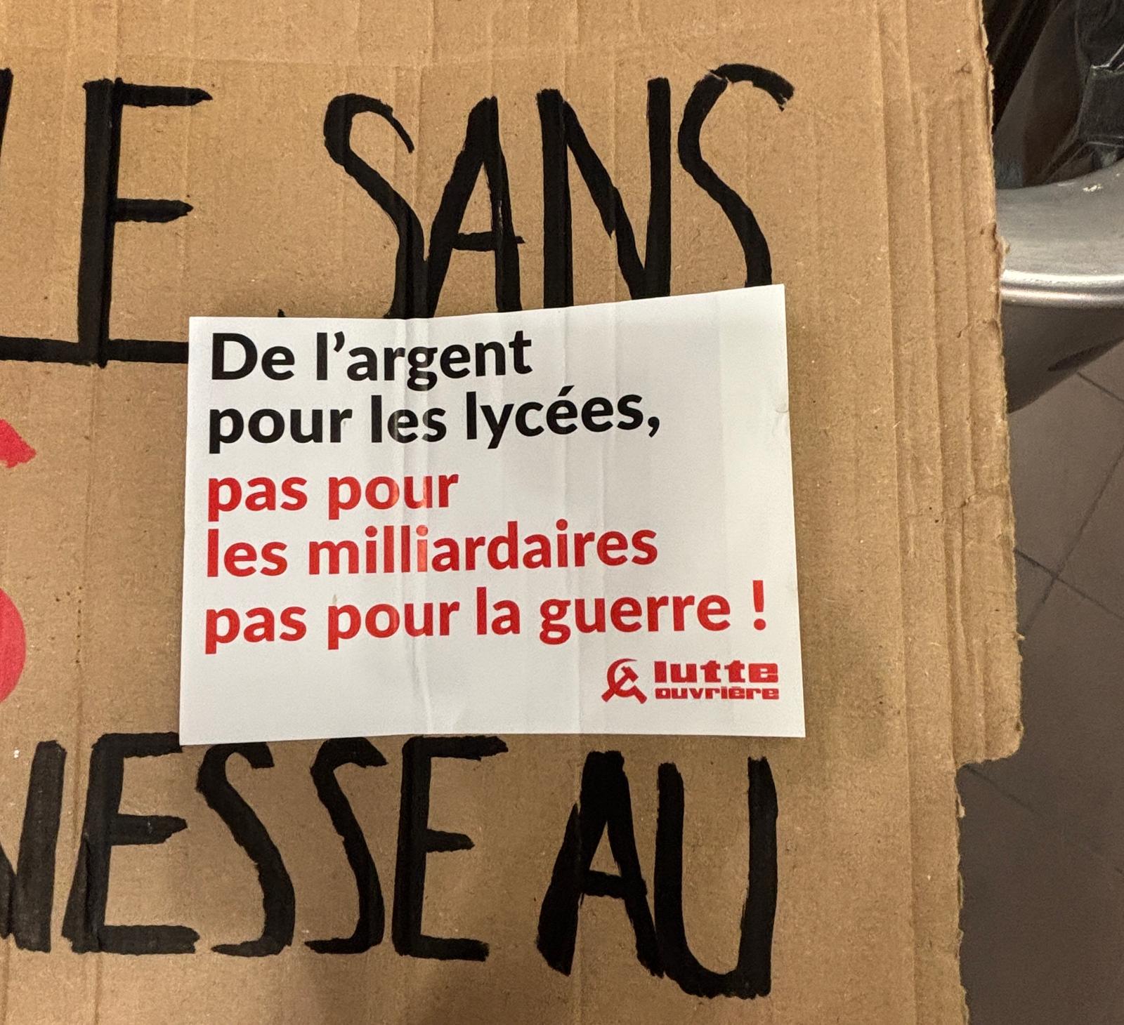 Où est passé le chaos ? Décryptage de la stabilité par V.Sourkov, « Mage du Kremlin Publié le : 20 novembre 2021